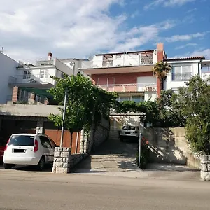 Marijan Apartment